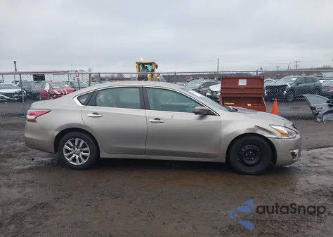 2014 Nissan Altima 2.5 S z USA, uszkodzony, nr VIN 1N4AL3AP1EC279575